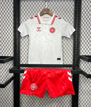 Kit enfant Danemark Extérieur 2024